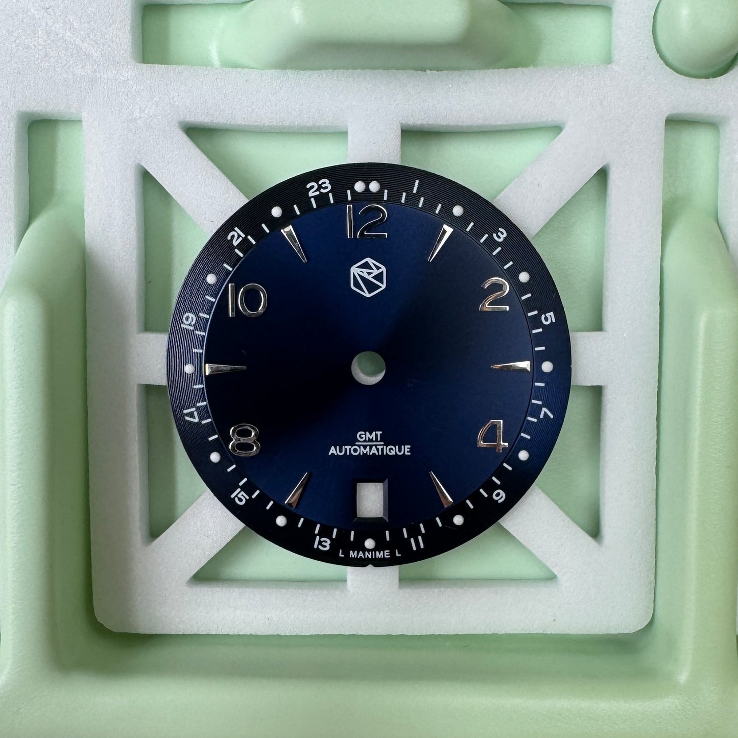 LA MÉRIDIENNE - TRUE GMT